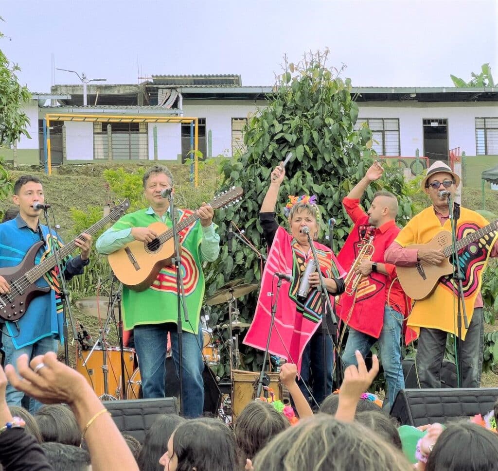 grupo bandola (2) (1)