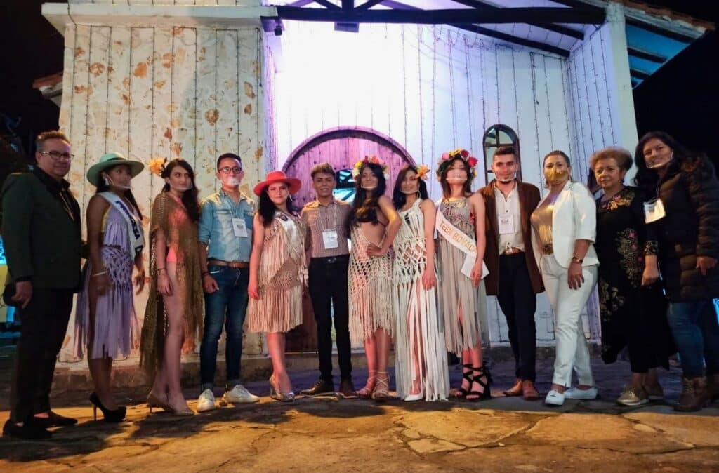 desfile pueblito