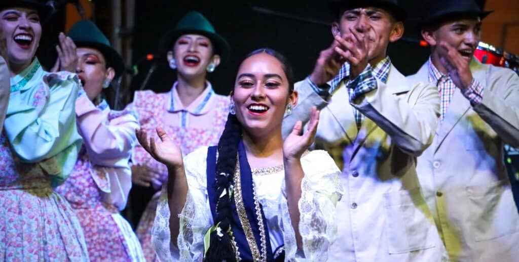 danzas paipa