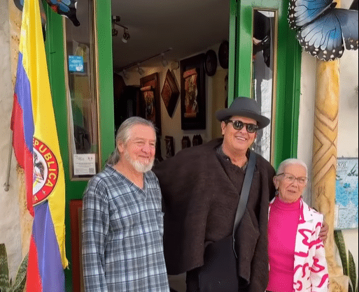 carlos vives en pueblito