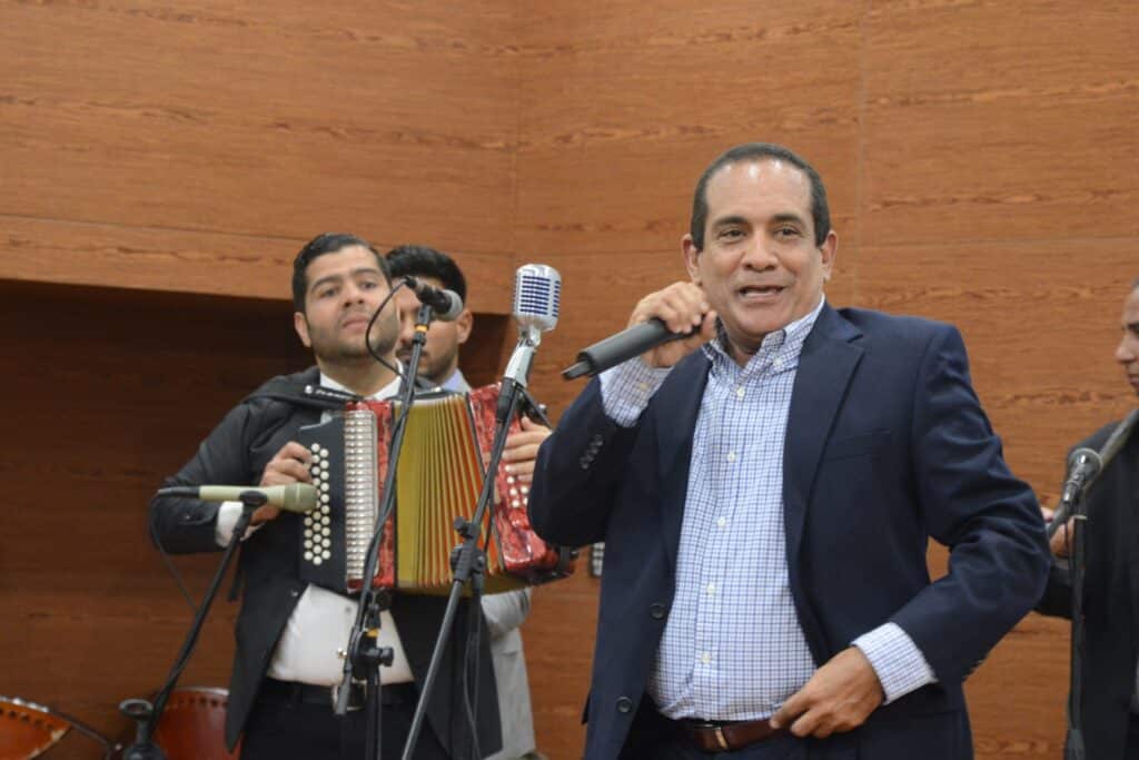 rafael manjarrez con el acordeonero 1