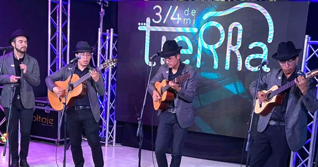 tres cuartos de mi tierra carranguero